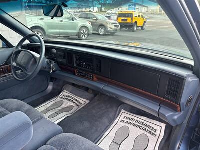 1998 Buick LeSabre Custom 4dr Sedan - Photo 27 - Hazleton, PA 18201