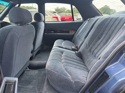 1998 Buick LeSabre Custom 4dr Sedan - Photo 14 - Hazleton, PA 18201