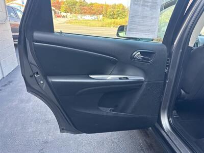 2013 Dodge Journey American Value Package 4dr SUV - Photo 17 - Hazleton, PA 18201