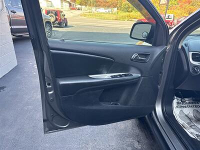2013 Dodge Journey American Value Package 4dr SUV - Photo 14 - Hazleton, PA 18201