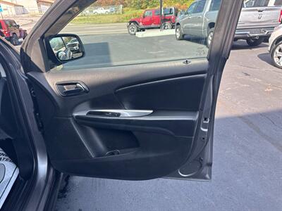 2013 Dodge Journey American Value Package 4dr SUV - Photo 24 - Hazleton, PA 18201