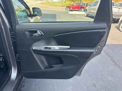 2013 Dodge Journey American Value Package 4dr SUV - Photo 21 - Hazleton, PA 18201