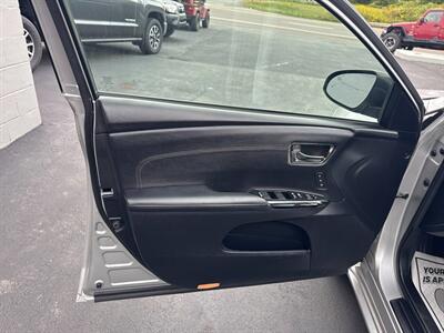 2013 Toyota Avalon XLE Touring - Photo 14 - Hazleton, PA 18201