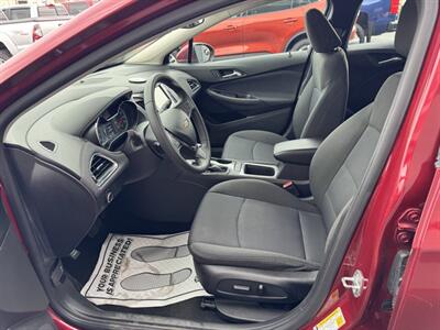 2017 Chevrolet Cruze LT Auto 4dr Sedan   - Photo 13 - Hazleton, PA 18201