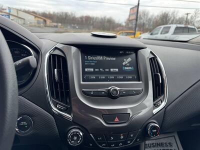 2017 Chevrolet Cruze LT Auto 4dr Sedan   - Photo 27 - Hazleton, PA 18201