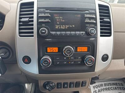 2014 Nissan Frontier SV 4x4 4dr Crew Cab 5 ft. SB Pickup 5A   - Photo 32 - Hazleton, PA 18201