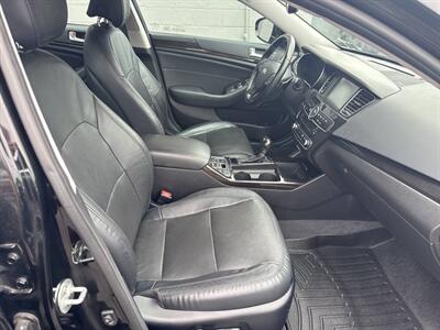2015 Kia Cadenza Premium 4dr Sedan - Photo 23 - Hazleton, PA 18201