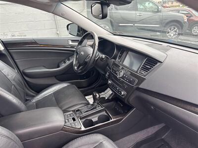 2015 Kia Cadenza Premium 4dr Sedan - Photo 25 - Hazleton, PA 18201