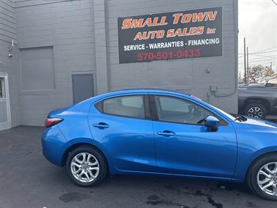2017 Toyota Yaris iA Base 4dr Sedan 6A - Photo 9 - Hazleton, PA 18201