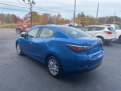 2017 Toyota Yaris iA Base 4dr Sedan 6A - Photo 6 - Hazleton, PA 18201