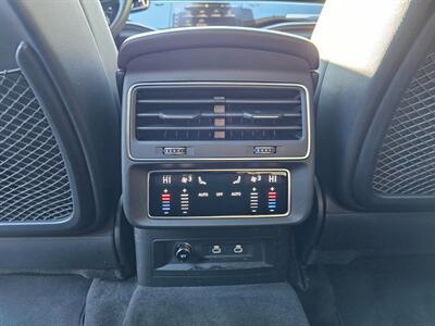 2023 Audi RS Q8 4.0T quattro - Photo 38 - Roslyn, NY 11576