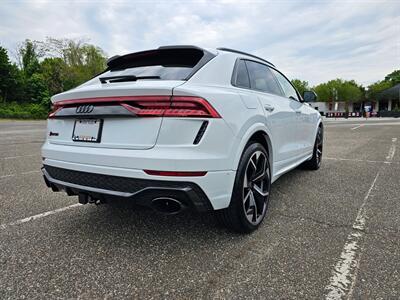 2024 Audi RS Q8 4.0T quattro   - Photo 5 - Roslyn, NY 11576