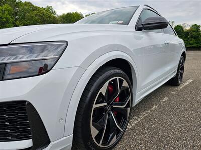 2024 Audi RS Q8 4.0T quattro   - Photo 10 - Roslyn, NY 11576