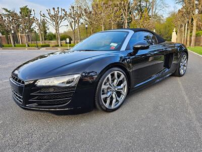 2012 Audi R8 5.2 quattro Spyder  Manual - Photo 2 - Roslyn, NY 11576