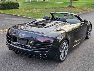 2012 Audi R8 5.2 quattro Spyder  Manual - Photo 22 - Roslyn, NY 11576