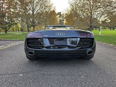 2012 Audi R8 5.2 quattro Spyder  Manual - Photo 15 - Roslyn, NY 11576