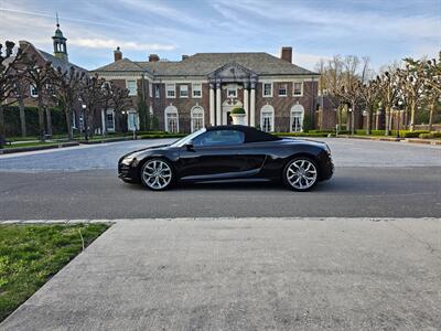 2012 Audi R8 5.2 quattro Spyder  Manual - Photo 11 - Roslyn, NY 11576