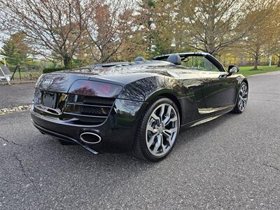 2012 Audi R8 5.2 quattro Spyder  Manual - Photo 16 - Roslyn, NY 11576