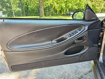 2002 Ford Mustang GT Deluxe - Photo 32 - Roslyn, NY 11576