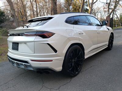 2022 Lamborghini Urus   - Photo 5 - Roslyn, NY 11576