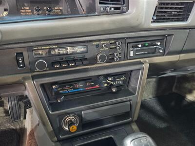 1982 Datsun 200SX SL Hatchback 5-Speed - Photo 48 - Roslyn, NY 11576