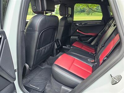 2020 Porsche Macan   - Photo 32 - Roslyn, NY 11576