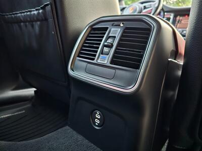 2020 Porsche Macan   - Photo 62 - Roslyn, NY 11576