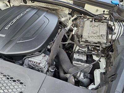 2020 Porsche Macan   - Photo 72 - Roslyn, NY 11576