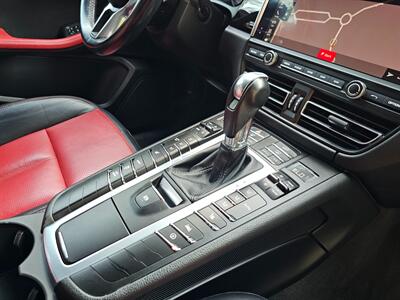 2020 Porsche Macan   - Photo 35 - Roslyn, NY 11576