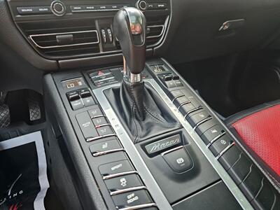 2020 Porsche Macan   - Photo 48 - Roslyn, NY 11576