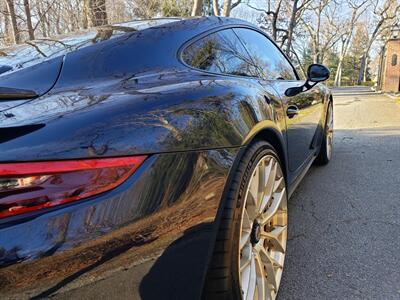 2017 Porsche 911 Turbo S   - Photo 16 - Roslyn, NY 11576