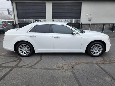 2011 Chrysler 300 Limited   - Photo 2 - Boise, ID 83704