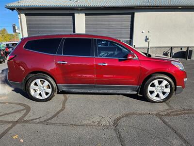 2016 Chevrolet Traverse LT   - Photo 2 - Boise, ID 83704