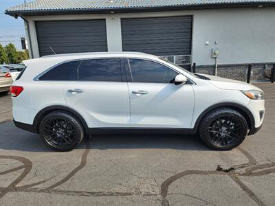 2017 Kia Sorento LX V6   - Photo 2 - Boise, ID 83704