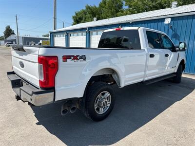 2017 Ford F-350 Super Duty XLT   - Photo 4 - Magrath, AL 21804