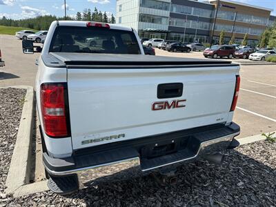 2018 GMC Sierra 2500 SLT   - Photo 9 - Magrath, AL 21804