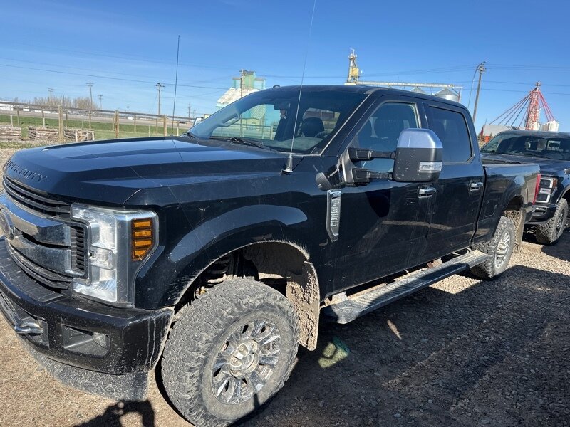 2018 Ford F-350 Super Duty XLT - Photo 1 - Magrath, AL 21804
