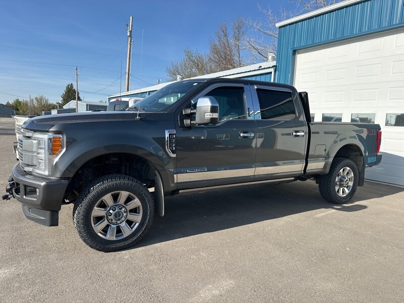 2018 Ford F-350 Super Duty Platinum - Photo 1 - Magrath, AL 21804