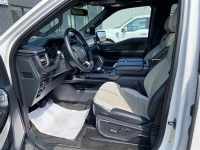 2022 Ford F-150 Lightning Platinum   - Photo 15 - Magrath, AL 21804