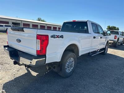 2019 Ford F-350 Super Duty XLT   - Photo 5 - Magrath, AL 21804