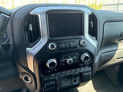 2023 GMC Sierra 3500 SLT   - Photo 10 - Magrath, AL 21804