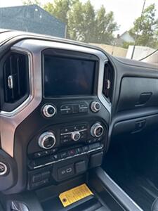 2022 GMC Sierra 3500 SLT   - Photo 13 - Magrath, AL 21804