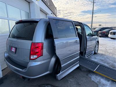 2017 Dodge Grand Caravan WHEELCHAIR VAN with COMPANION SEAT   - Photo 5 - Winnipeg, MB R2J 3T3