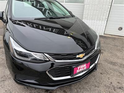 2017 Chevrolet Cruze LT Auto   - Photo 4 - Winnipeg, MB R2J 3T3