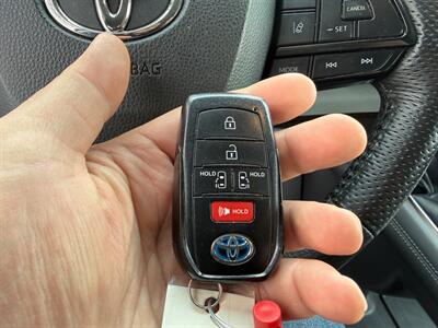 2022 Toyota Sienna LE 8-Passenger   - Photo 21 - Winnipeg, MB R2J 3T3