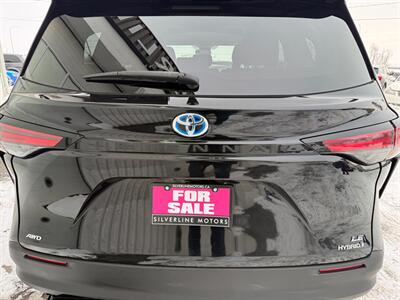 2022 Toyota Sienna LE 8-Passenger   - Photo 4 - Winnipeg, MB R2J 3T3