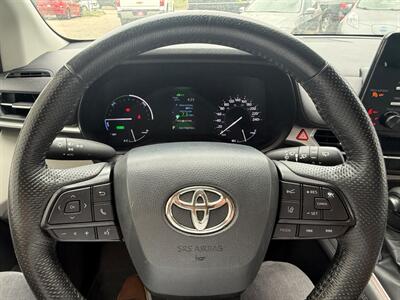 2022 Toyota Sienna LE 8-Passenger - Photo 13 - Winnipeg, MB R2J 3T3