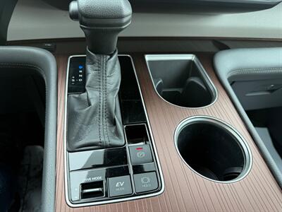 2022 Toyota Sienna LE 8-Passenger   - Photo 19 - Winnipeg, MB R2J 3T3