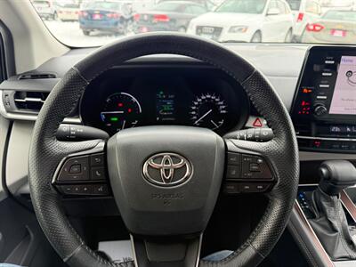 2022 Toyota Sienna LE 8-Passenger   - Photo 16 - Winnipeg, MB R2J 3T3