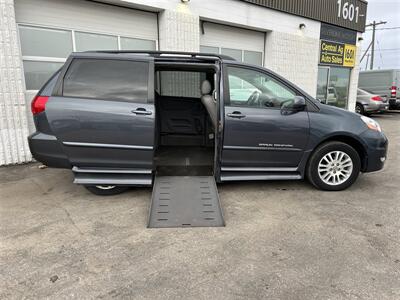 2007 Toyota Sienna WHEELCHAIR VAN   - Photo 3 - Winnipeg, MB R2J 3T3